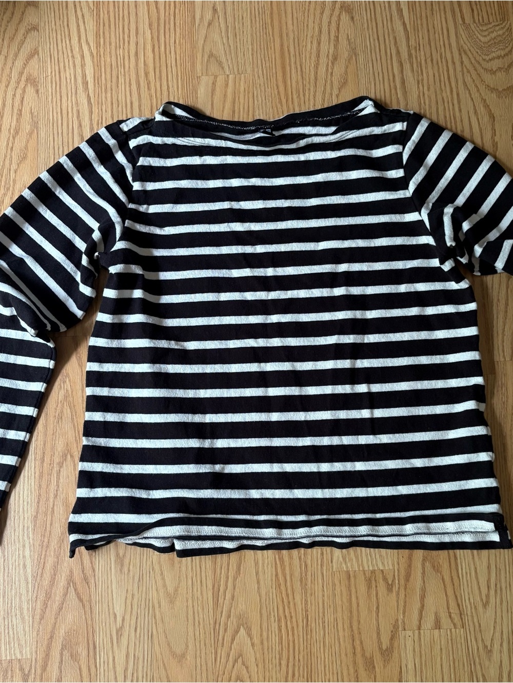Uniqlo navy blue & white Striped Crew Neck Sweater
